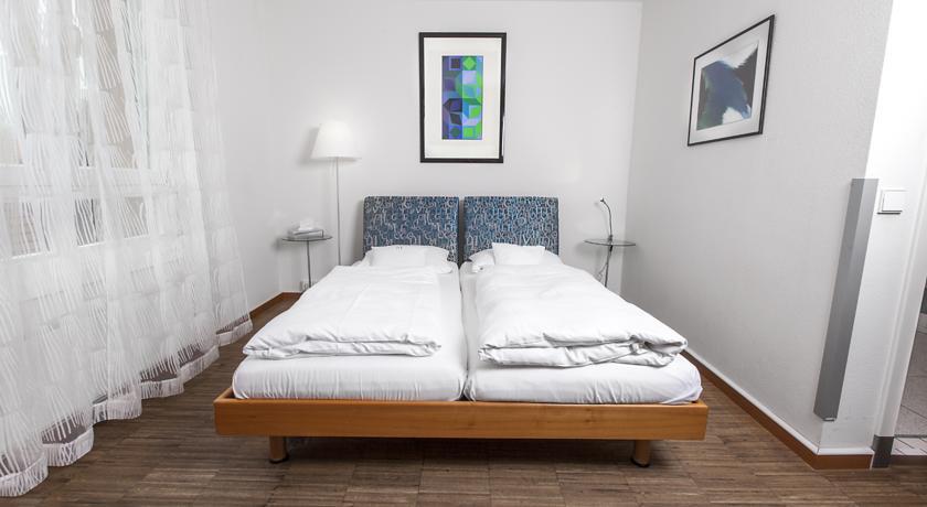 Business & Art Hotel Markgraf Emmendingen Bagian luar foto
